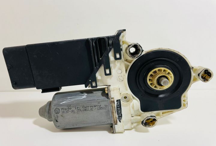 Motoras macara geam stanga fata 101435202 Volkswagen VW Passat B5 ser
