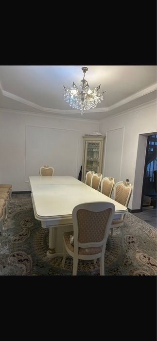 Стол стулья 16 шт шкаф