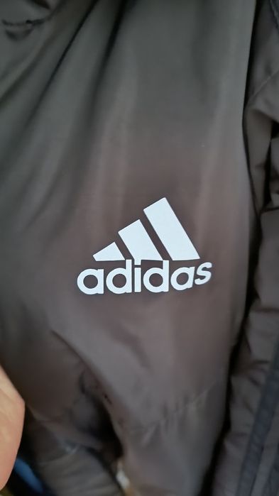 Целусезонно яке Adidas ADV 91-18