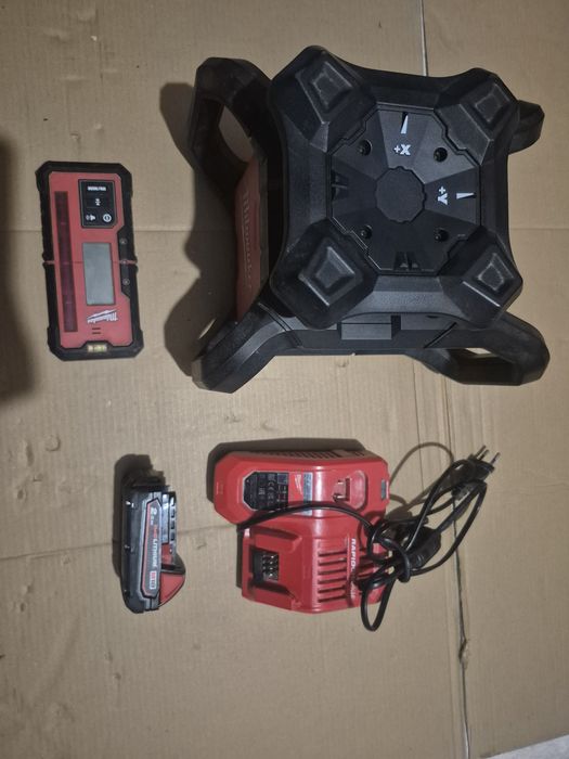 Laser rotativ milwaukee m18 rloh600