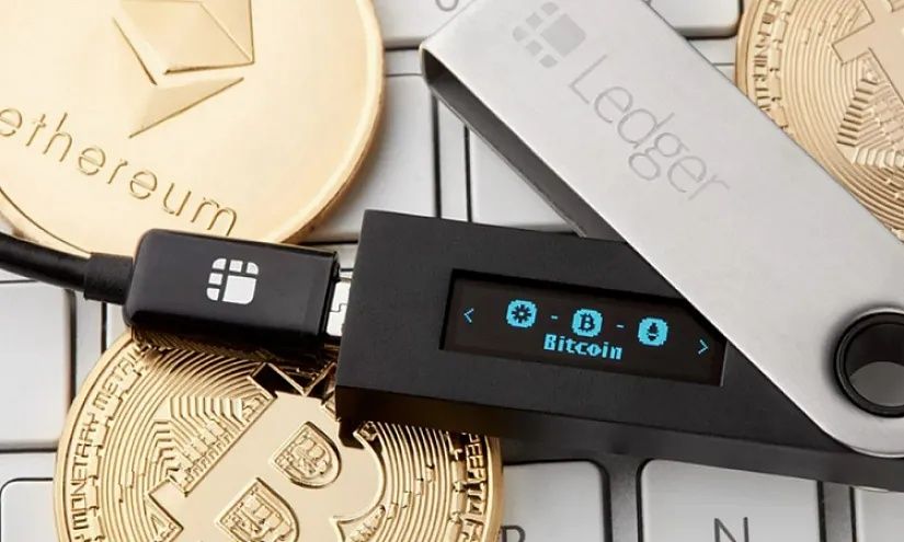 Холодный криптокошелек, храните свои активы надежно и анонимно.