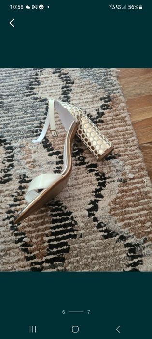 Sanda eleganta Maccioni