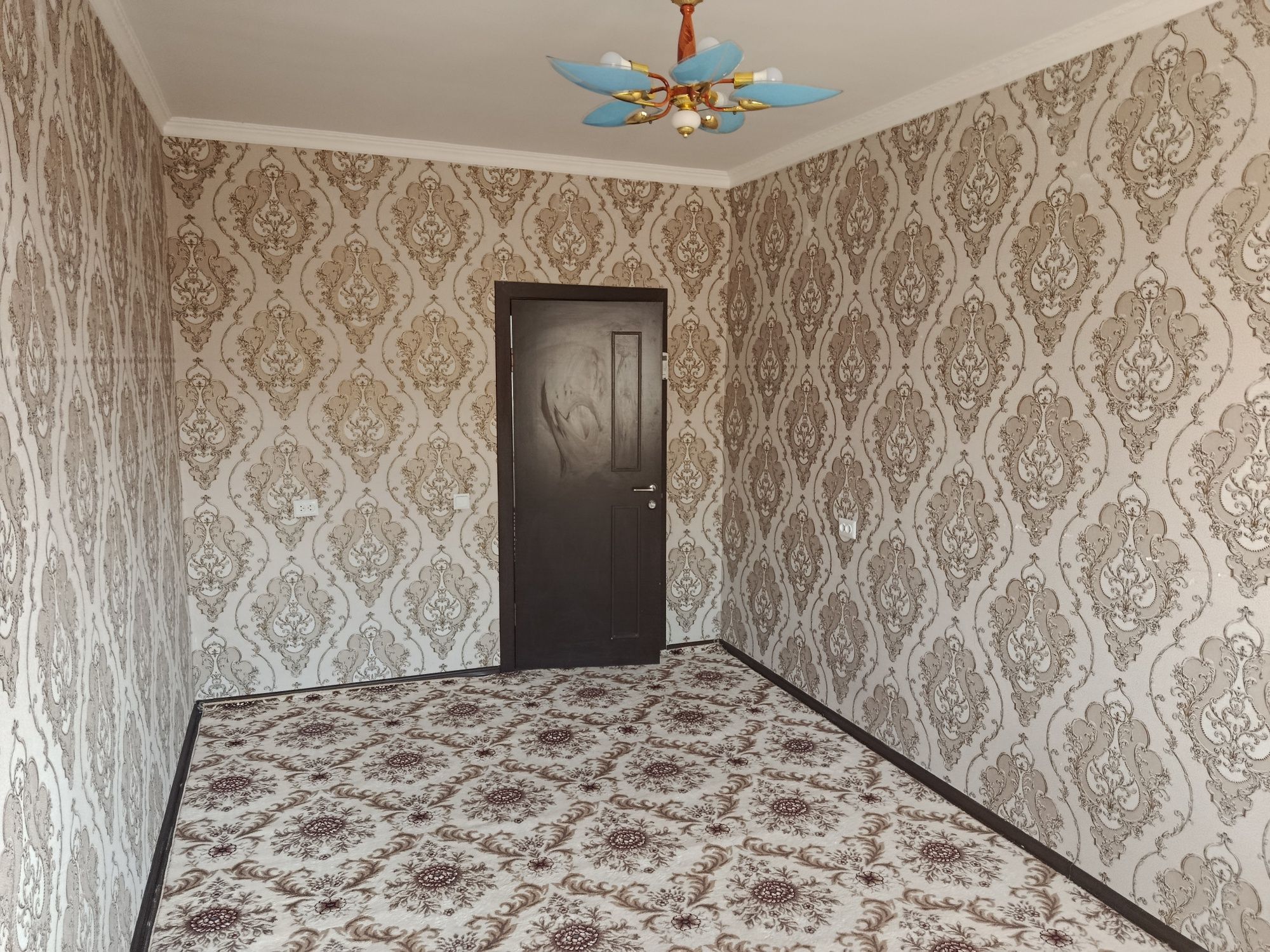 Media park orqasida 3 xona ijara