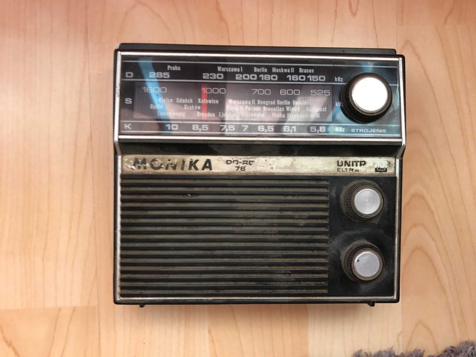 Полско ретро радио за колекция Моника-Унитра