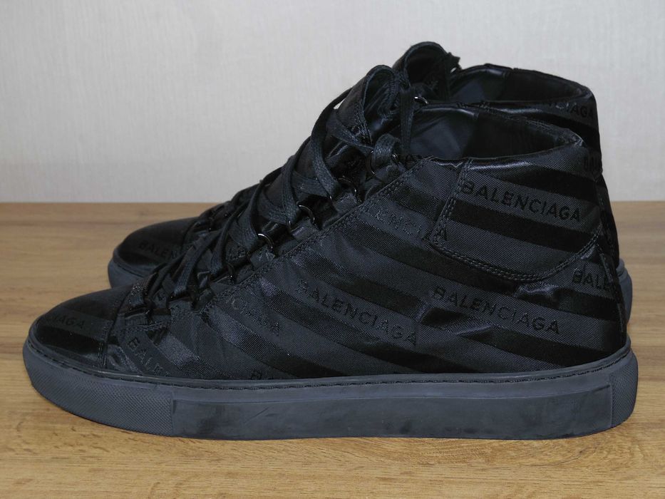 Balenciaga Arena Logo - 41 номер Оригинални!