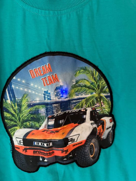 Тюркоазена тениска за момче с принт на кола