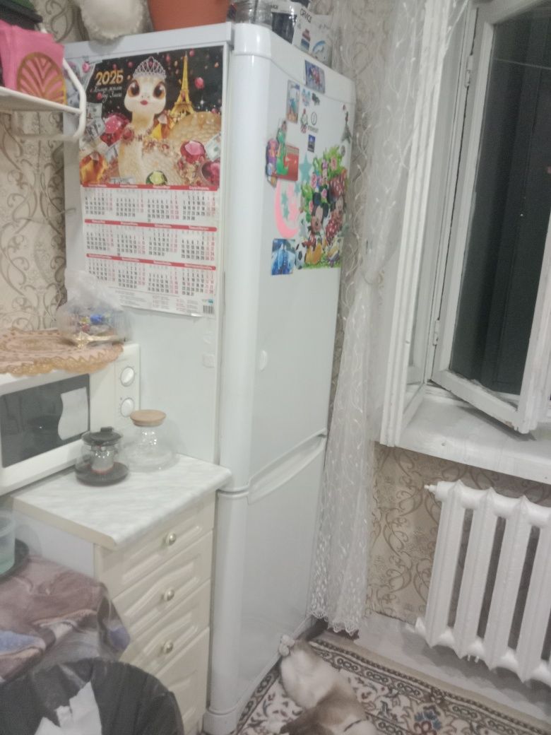 Продам холодильник