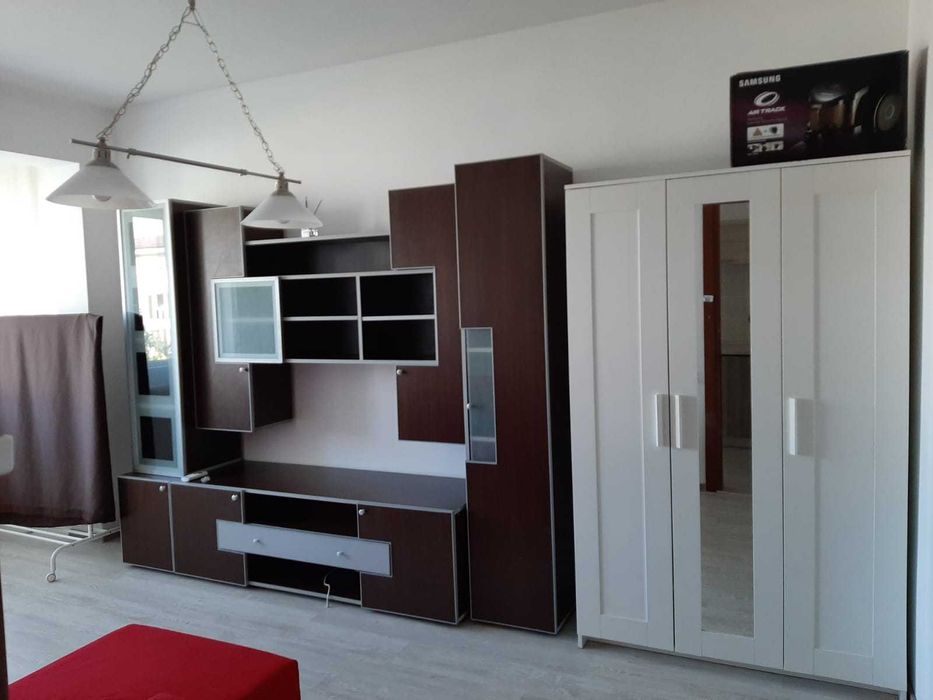 Garsoniera de inchiriat