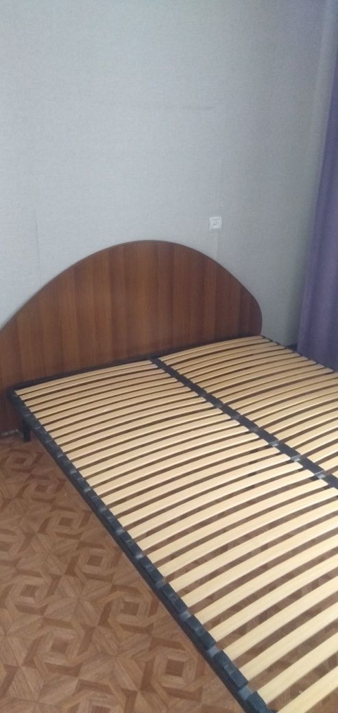 Кровать двуспальная