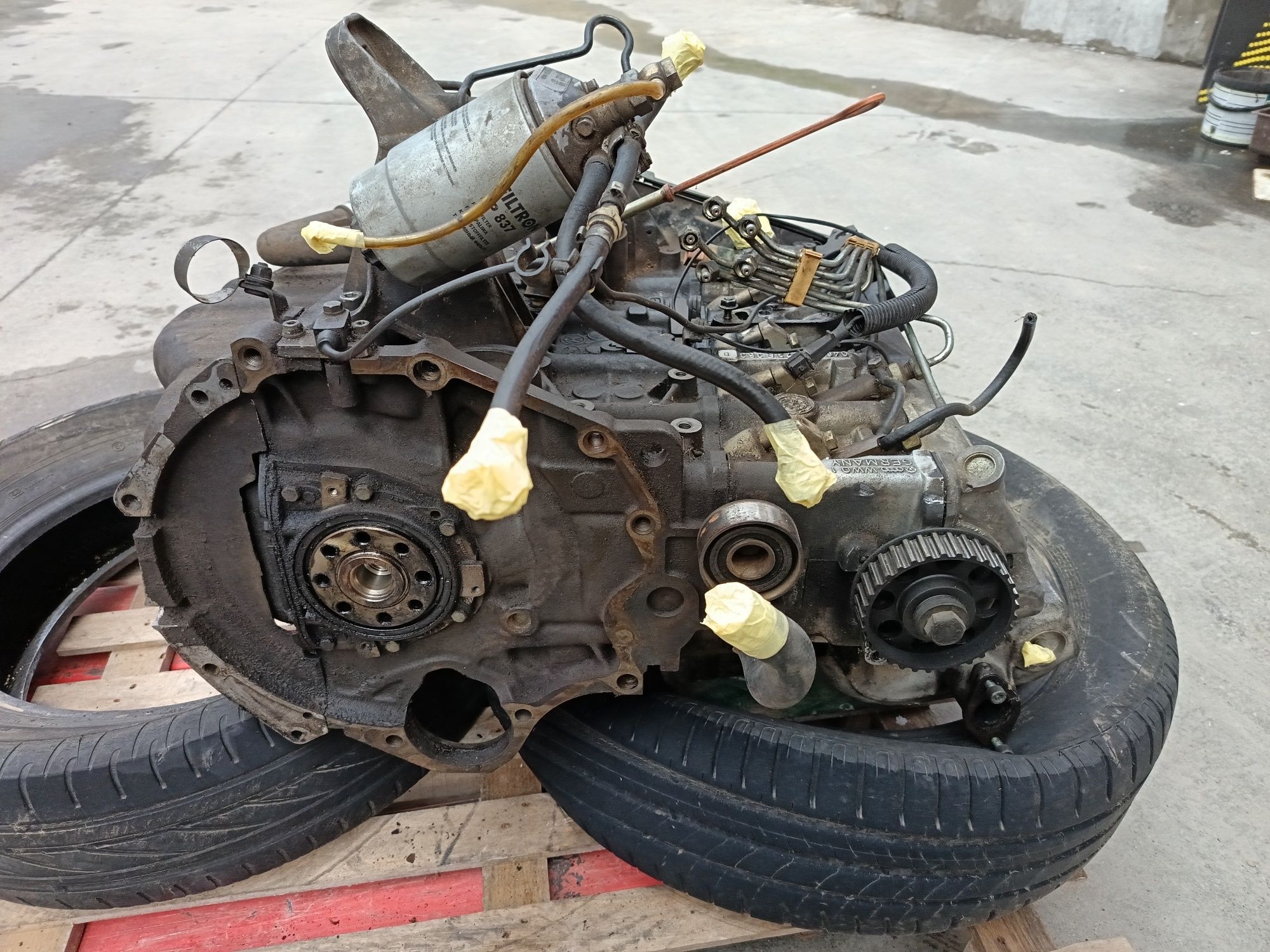 Двигател Audi 100