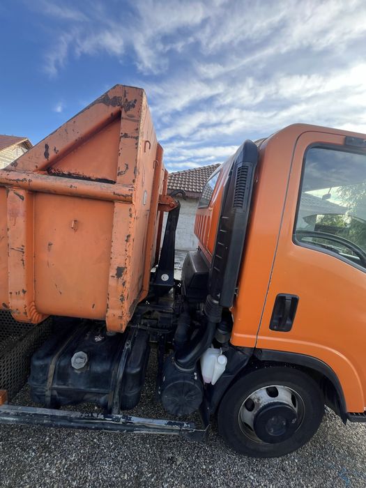 Isuzu 2012 basculabil si lasa si bena jos