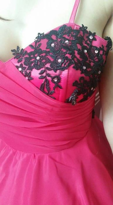 Прекрасна рокля за вашия повод