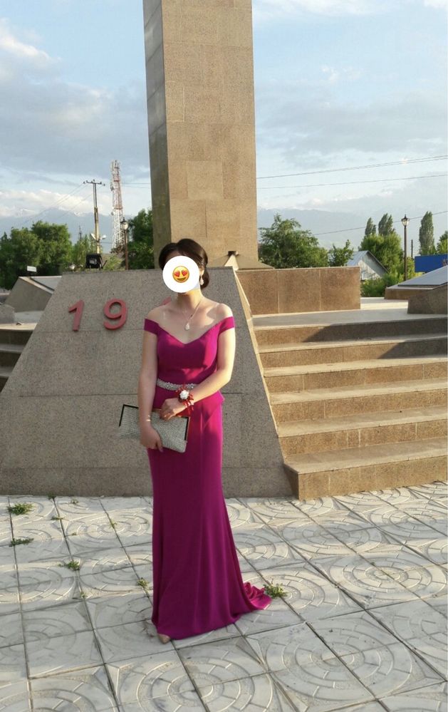 Вечернее платье