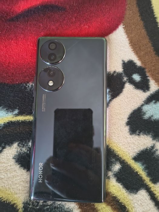 Vând honor 70 5G