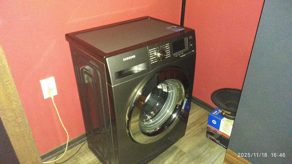Пералня Samsung-изисква ремонт! Иначе всички програми работят!!