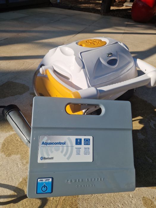 Vand robot piscina BWT D 300 AQUATRON