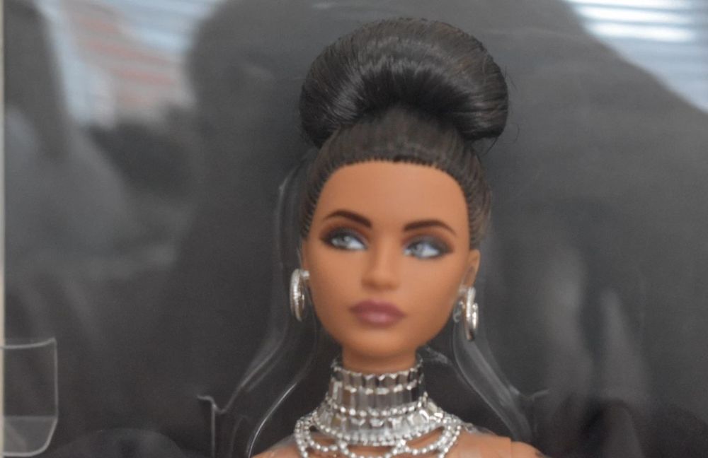 2025 Barbie Sig Gold Label de colecție