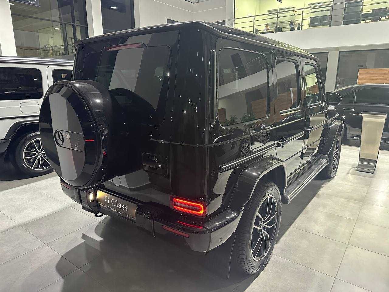 Новый, Mercedes-Benz G-500