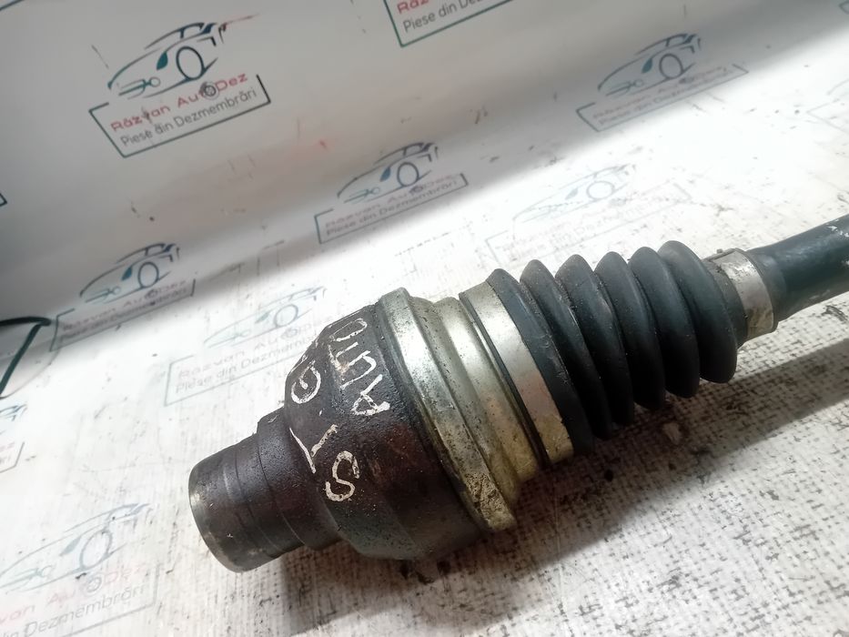 planetara stanga fata volkswagen golf 5 2008
