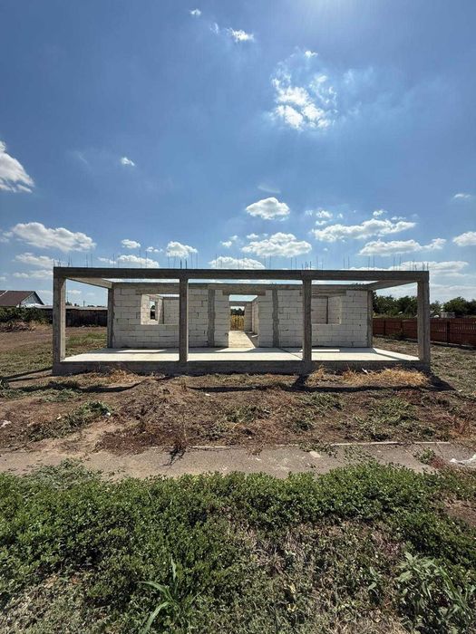 Executam acoperisuri complete sau partiale pentru case