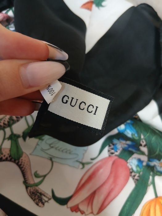 Gucci floral snakes копринен шал