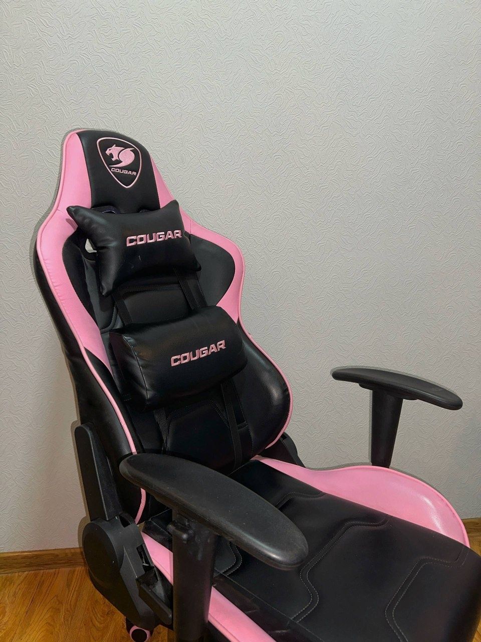 Игровое кресло cougar