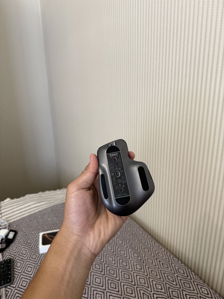 Продается мышька LOGITECH mx master 3s