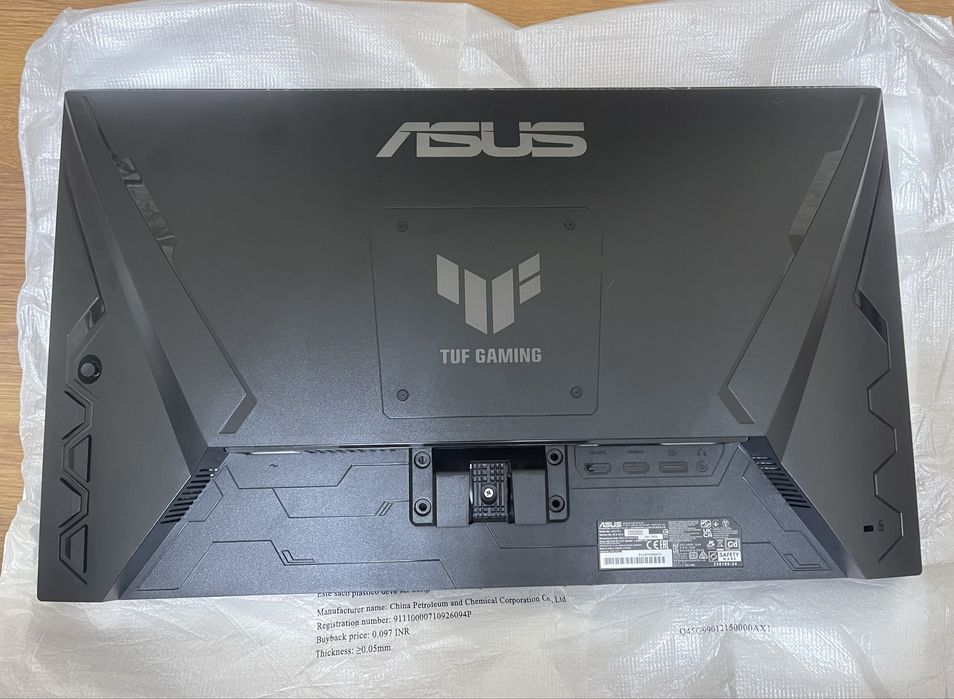 Монитор: ASUS и Клавиатура: Ajazz AK 820 Pro