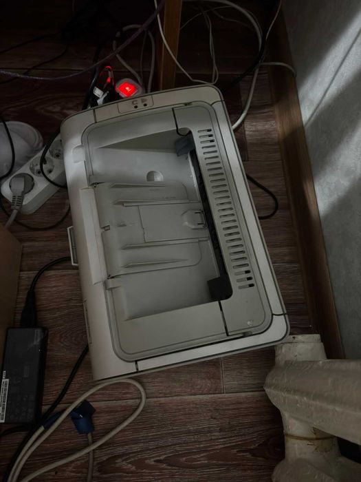 продам принтер с картрджем