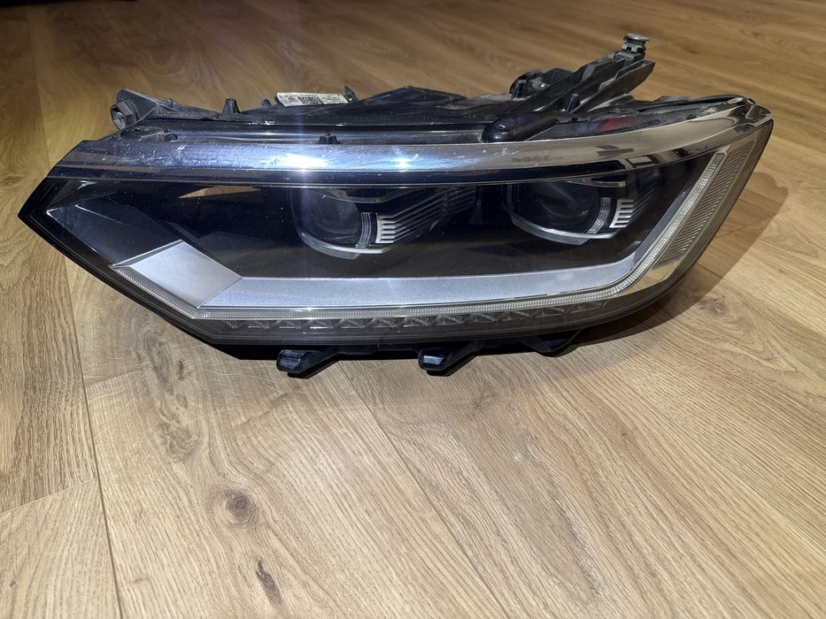 Far full led Matrix IQ VW Passat B8 B8.5 facelift stanga