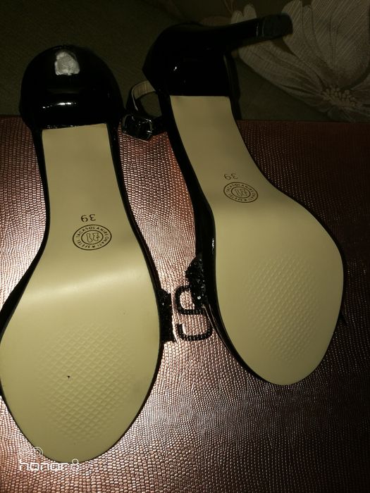 Sandale negre marime 39