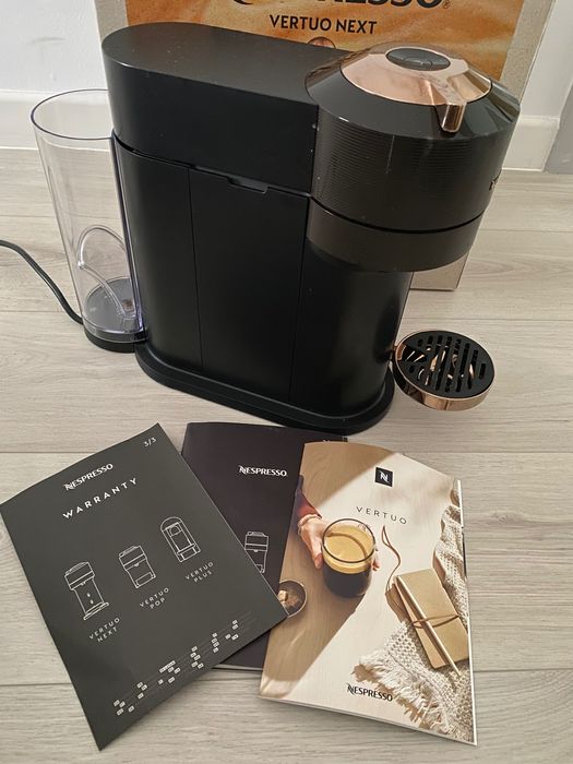 Espressor Vertuo Next D Maro Premium