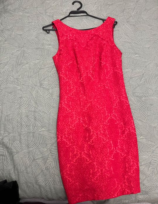 Рокля Junona Xs размер червена