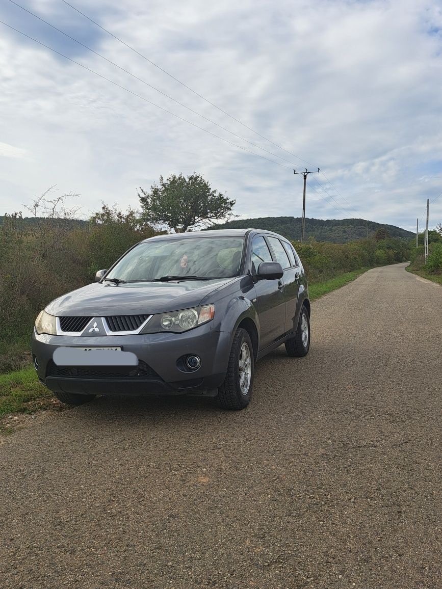 Mitsubishi outlander