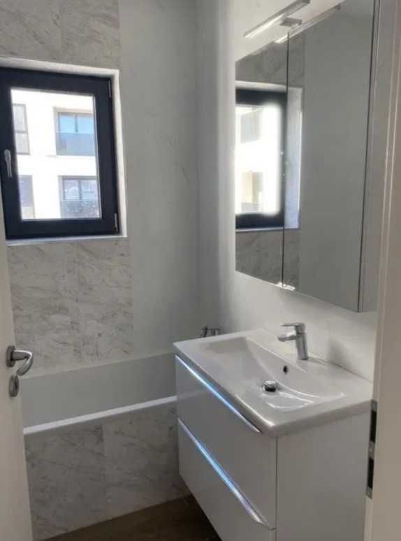 Дава се под наем Двустаен апартамент в Пловдив, Център - 60 кв.м за 265.2 € - Снимка #2