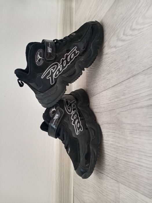 Кроссовки на девочку