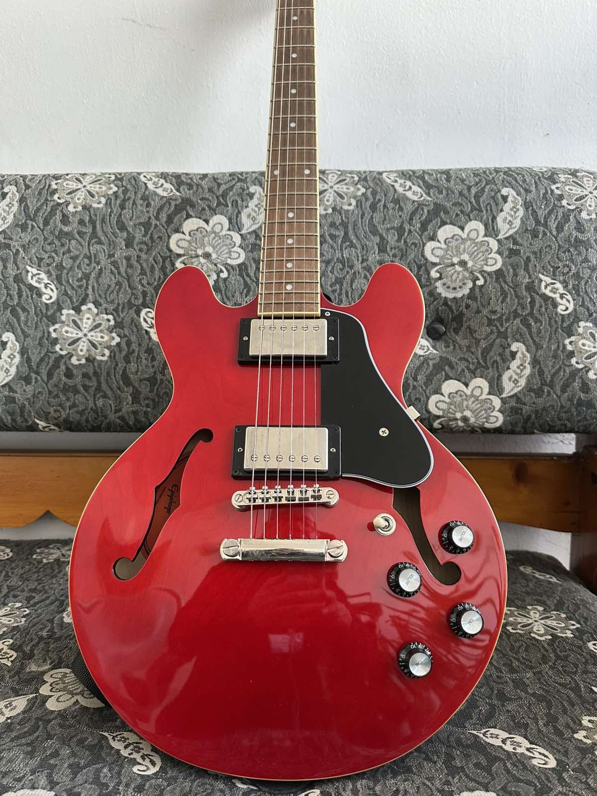 Китара Epiphone ES-339