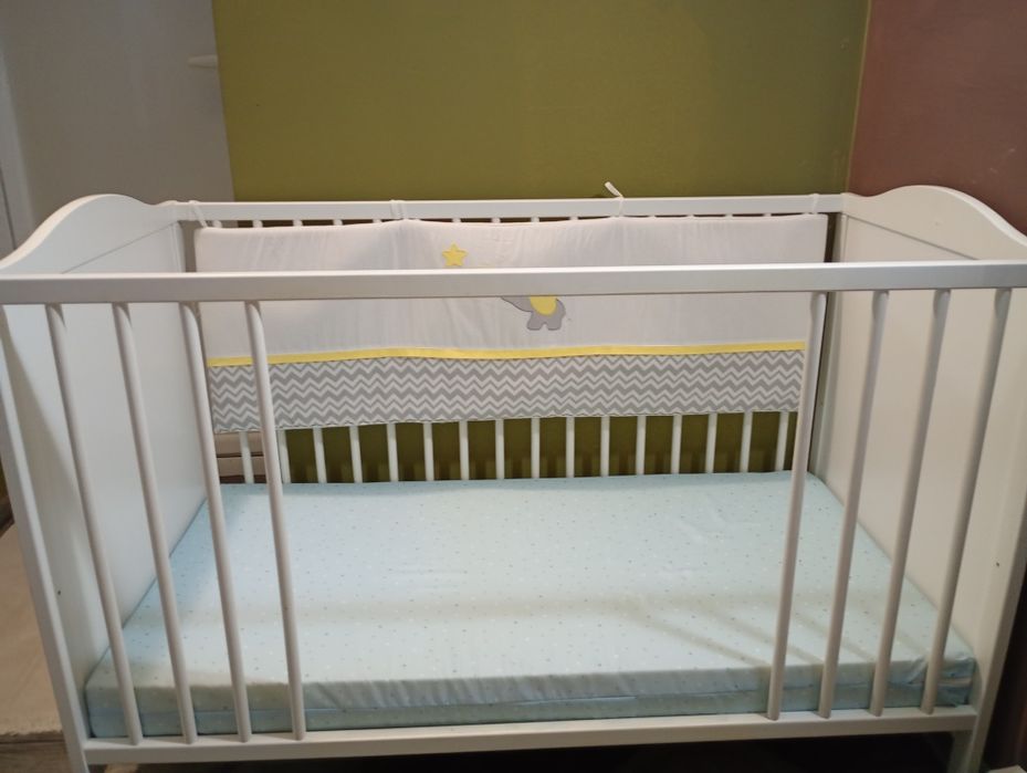 Бебешко легло "Икеа"+ матрак 120/60