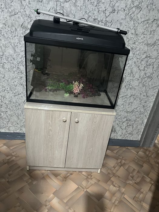 Срочно продам аквариум комплект