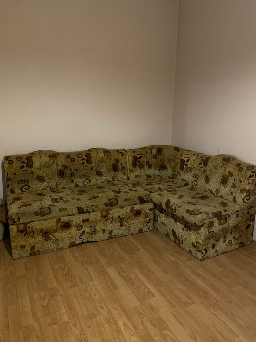 глов диван - удобен и запазен, 200 лв