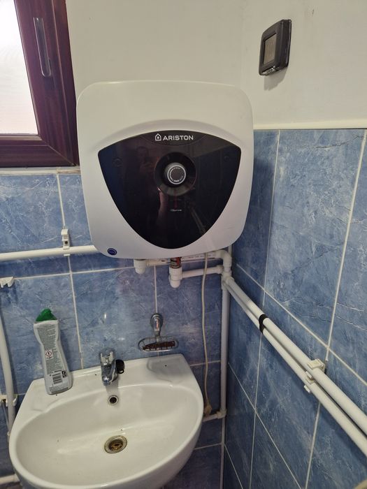 Vand boiler electric Ariston 15 L