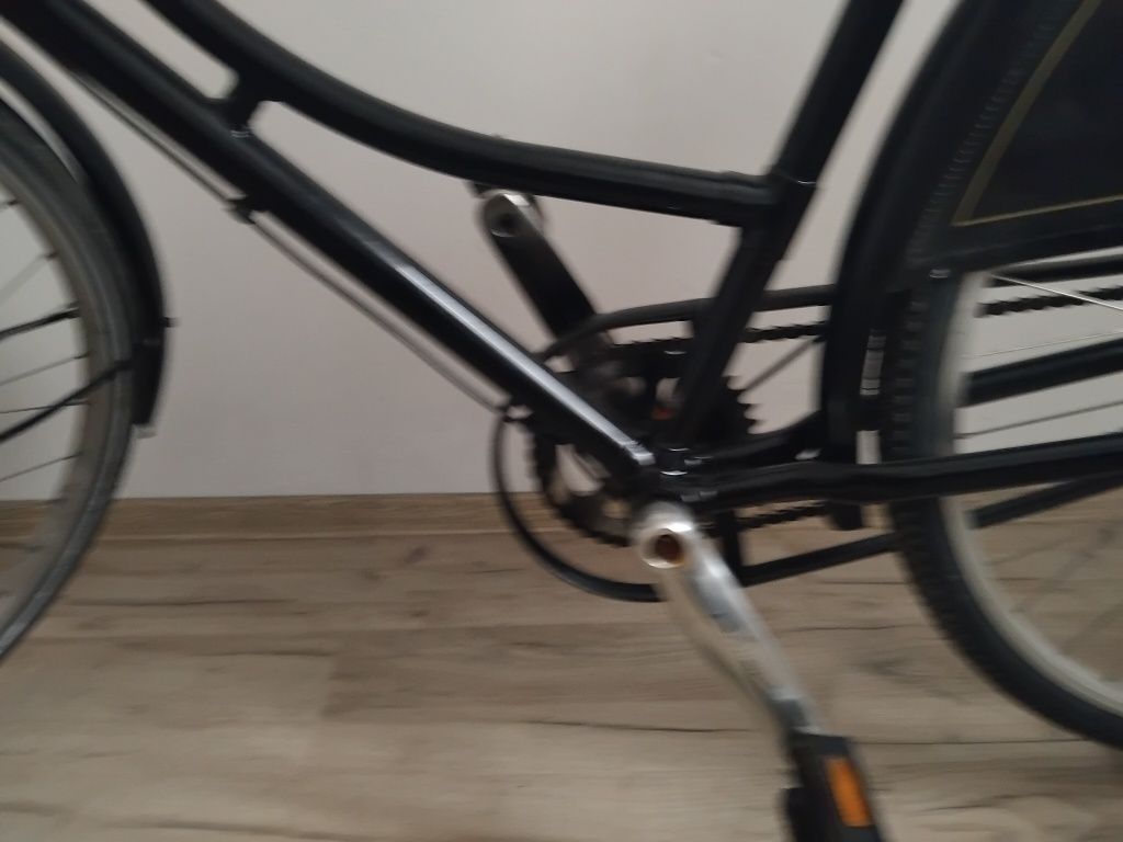 Se vinde bicsigleta gemana cu 3 viteze