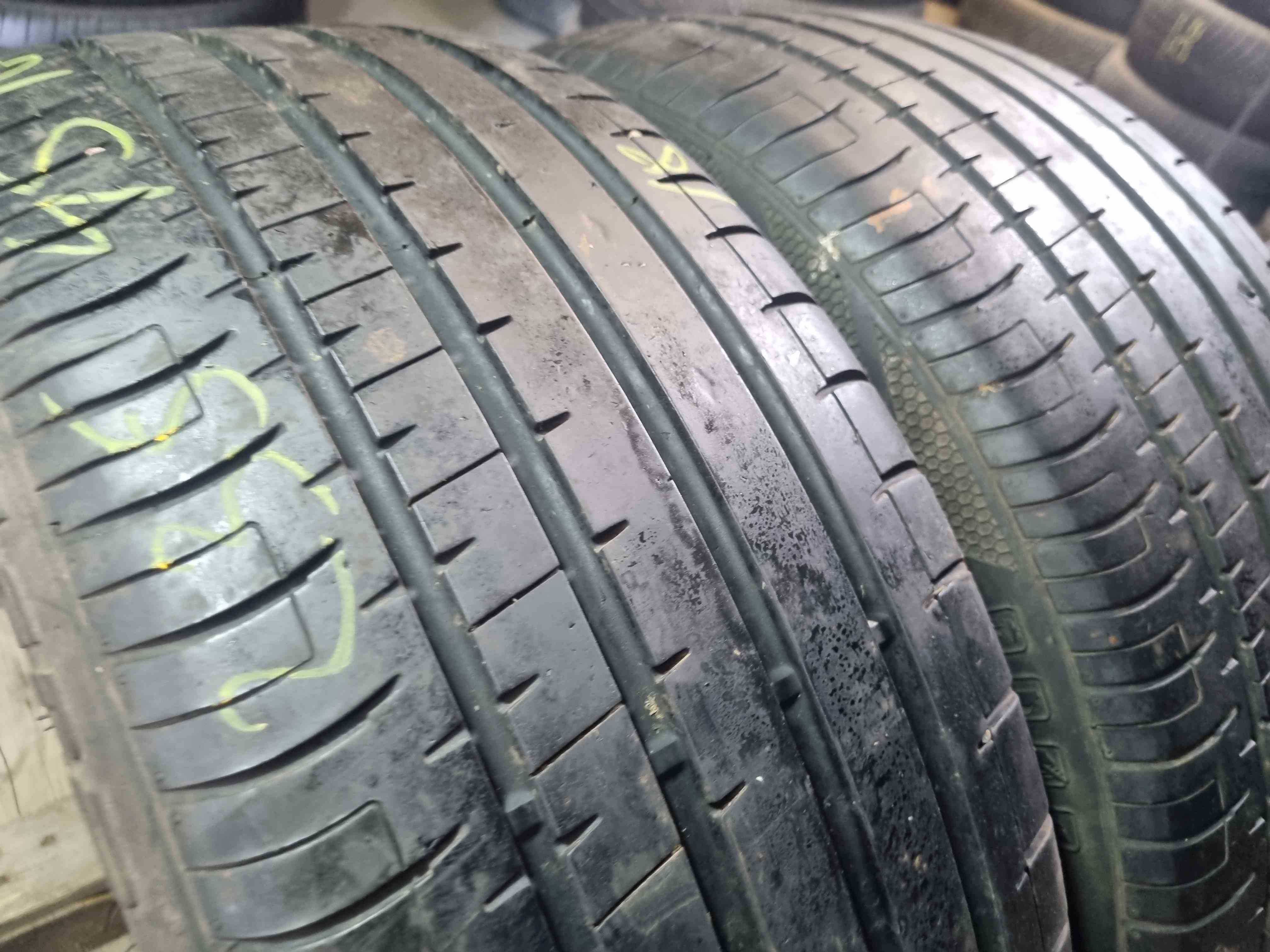 SET 2 Anvelope Vara 235/45 R18 ACCELERA PHI-R 98Y - XL