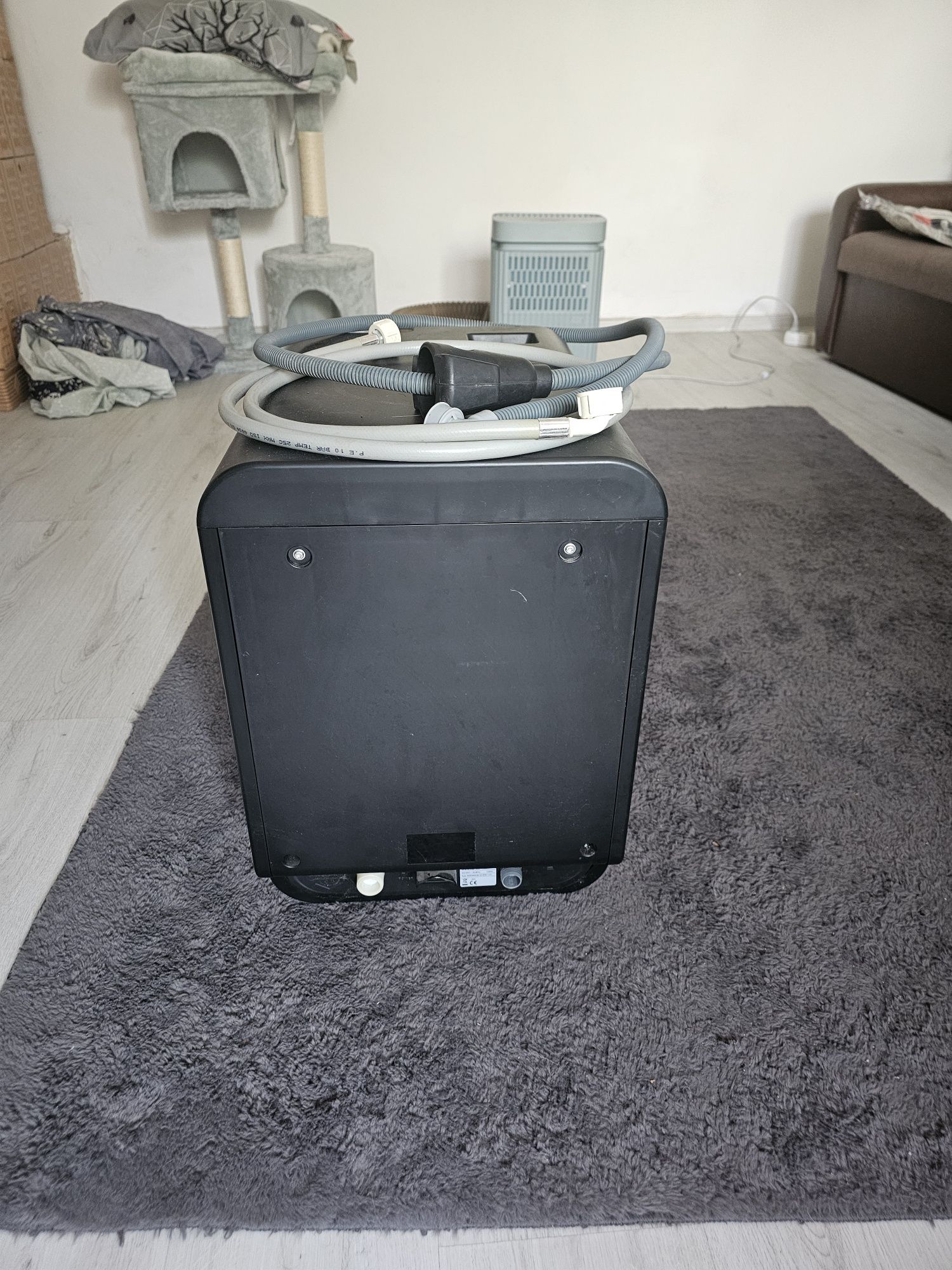 Masina de spalat vase compacta
