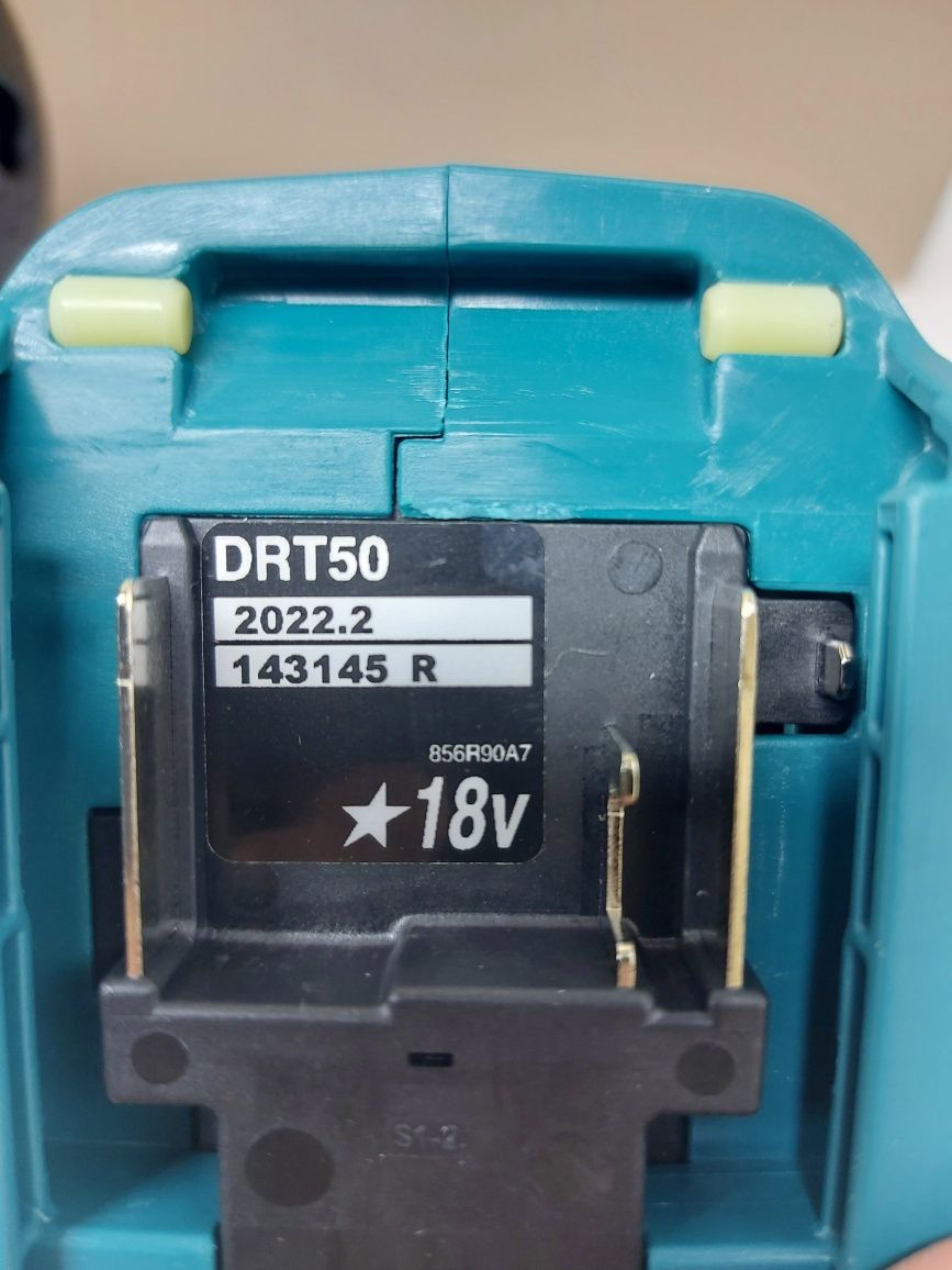 Нова акумулаторна фреза DRT50ZJX2