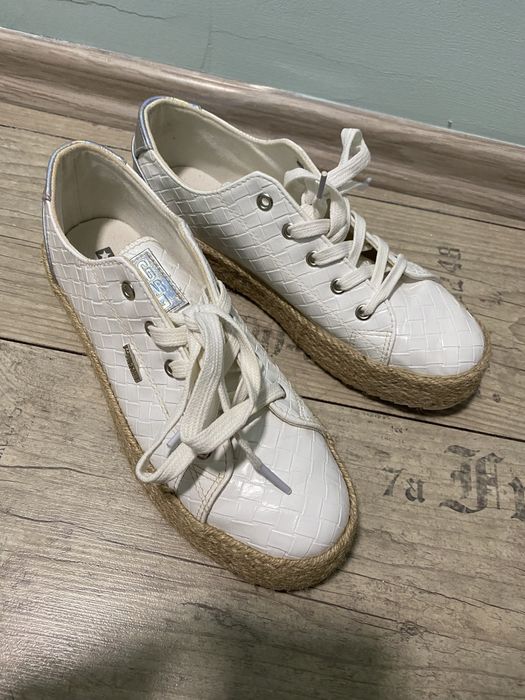 Бели платненки Big Star