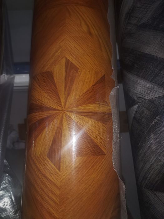 Linoleum Maron 2m lat-20m lung-1,2 gros