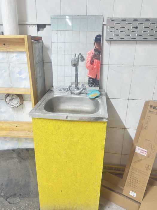 Отдам раковину, шкаф и смеситель