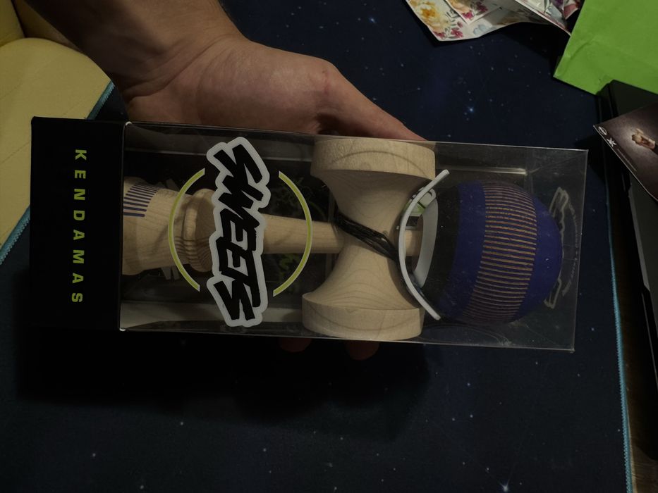 Kendama broken bones sweets navy blue