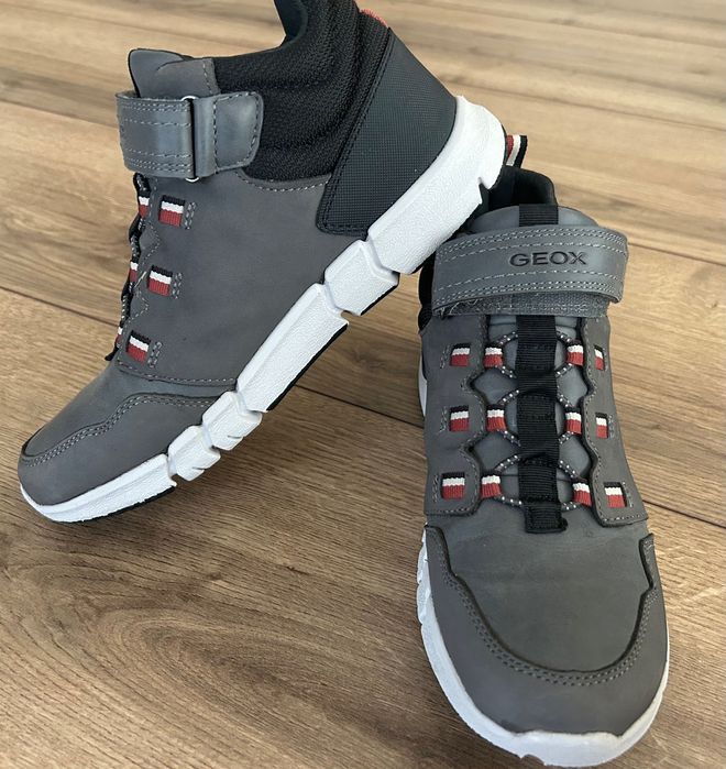 Чисто нови зимни Боти Geox 38 номер